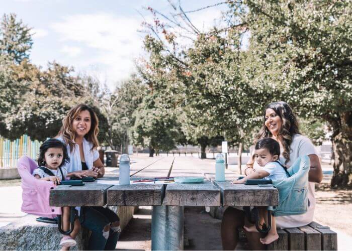 Compact and ready for every journey_G&G Perch Hook-on High Chair