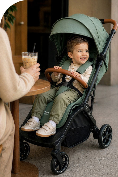 G&G Oxygen Stroller-Built light. Moves with your family.