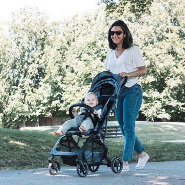 Oxygen v2 Stroller - Lifestyle Image